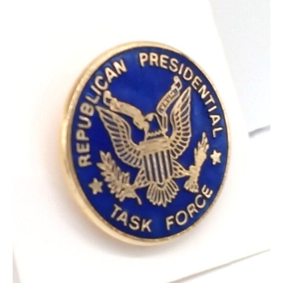 Republican Presidential Task Force Lapel Pin Blue Enamel Eagle Gold Tone Metal - Picture 9 of 17